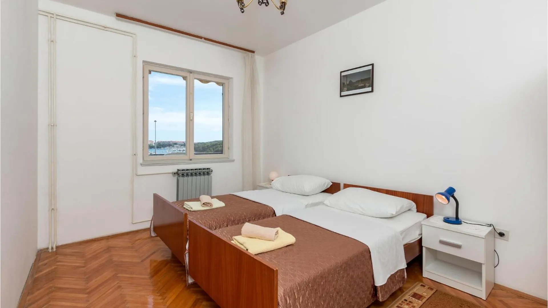 Cozy Apartment In Pula With Kitchen