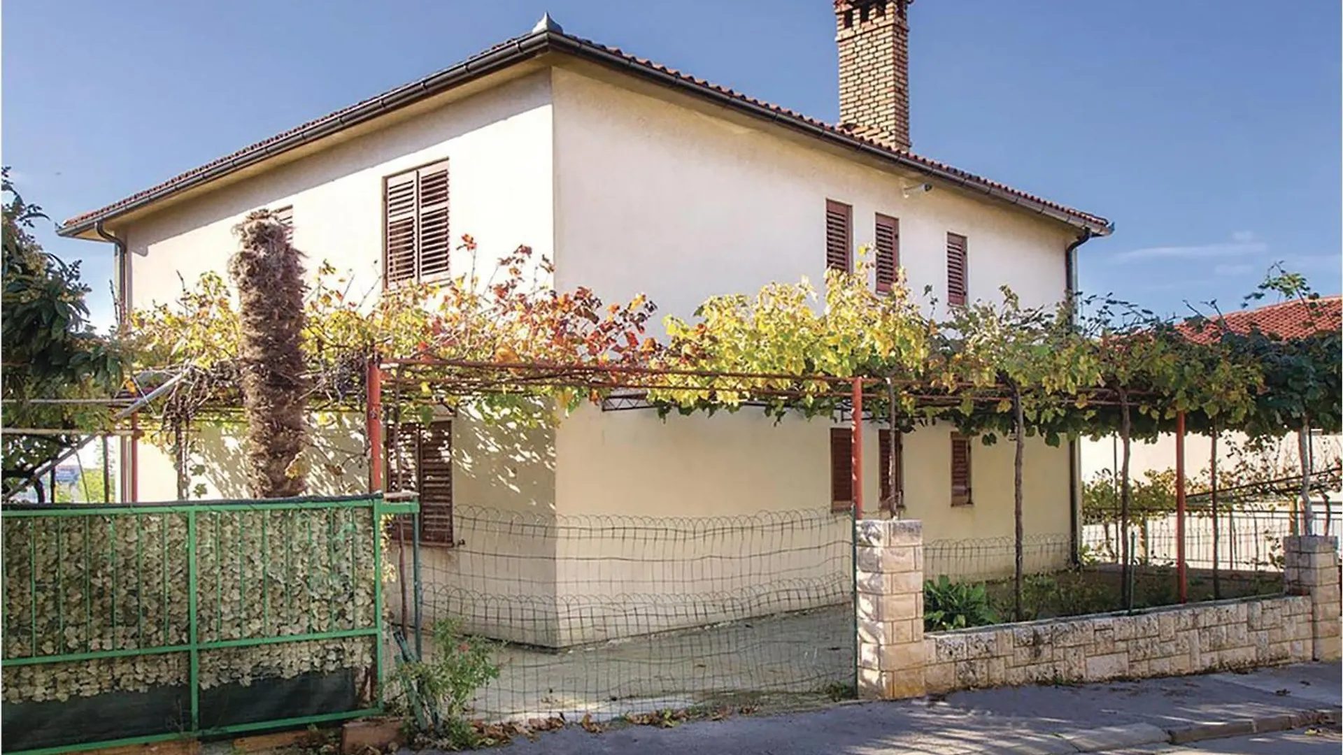 Cozy Apartment In Pula With Kitchen 0*,