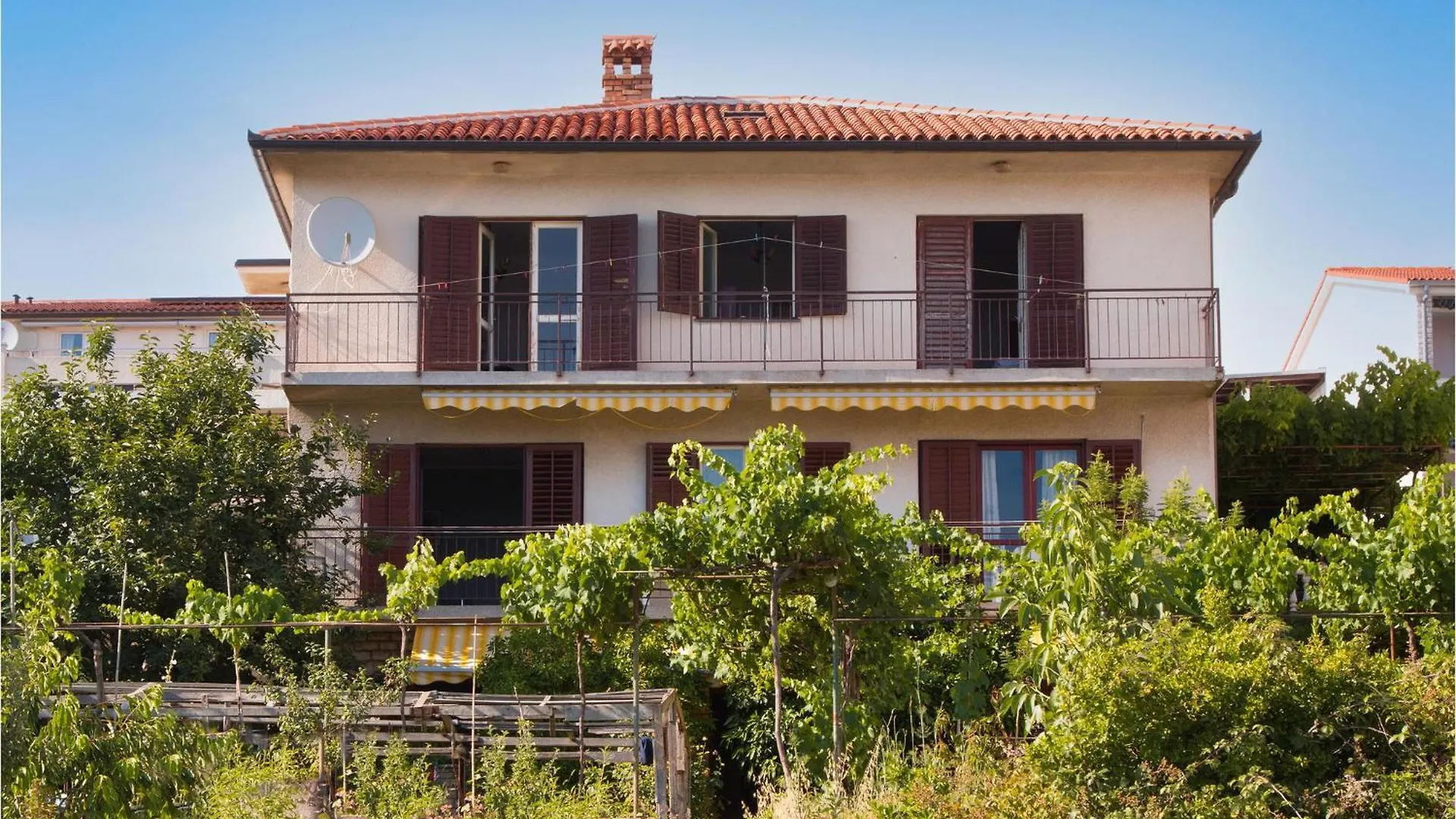 Cozy Apartment In Pula With Kitchen location